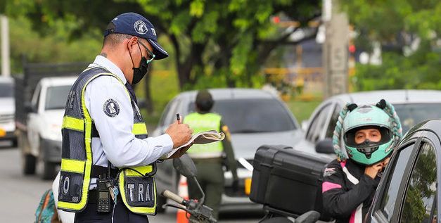 Más de 500 notificaciones a conductores infractores esta semana en Cali