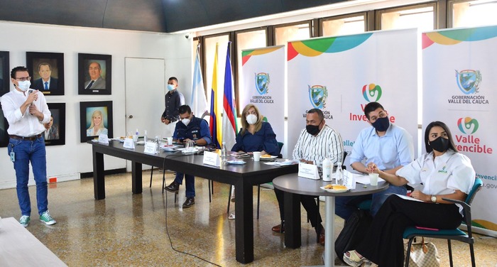 Bajo el liderazgo de Clara Luz Roldán, seis alcaldes unificaron medidas para contener el COVID-19