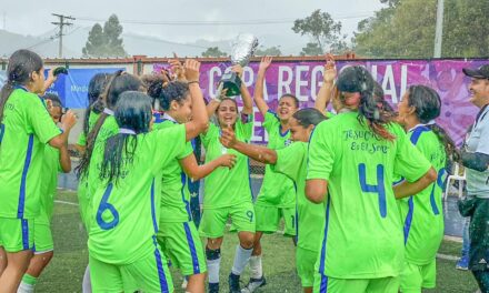 Quindianas se quedó con el título del octogonal del fútbol femenino