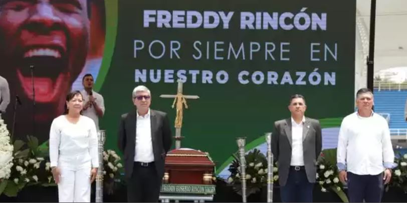 El último adiós al ‘coloso’ Freddy Rincón fue lleno de homenajes