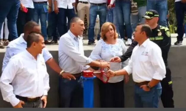 Gobernación del Valle entrega nuevo tanque de almacenamiento de agua en Guacarí