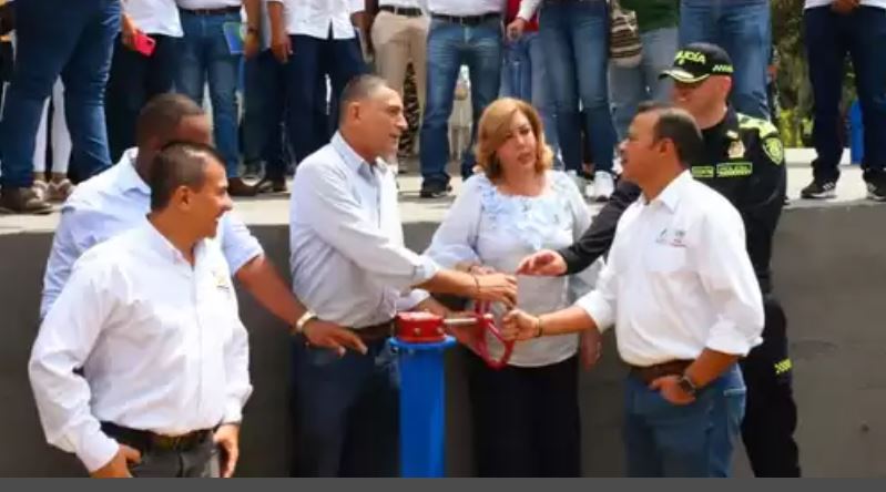 Gobernación del Valle entrega nuevo tanque de almacenamiento de agua en Guacarí