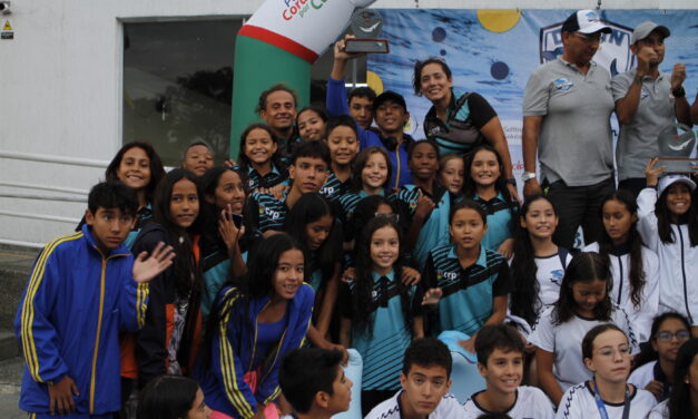 Club de Natación de la CRP se destacó en el Torneo Internacional ‘Delfín de Oro’
