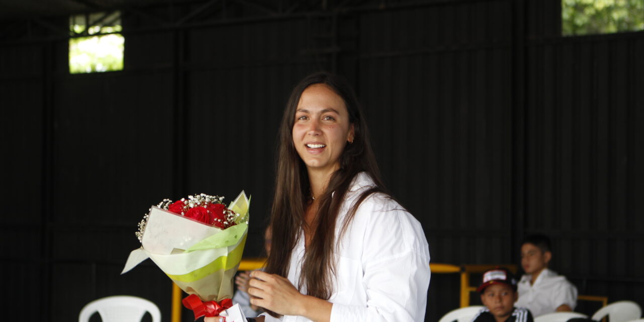 La CRP rindió emotivo homenaje a Isabella Arcila, la reina de la natación colombiana