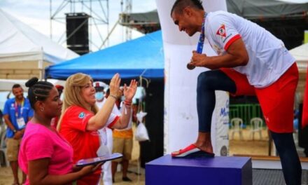 Atletas del Valle presentan indumentaria de cara a Juegos Nacionales