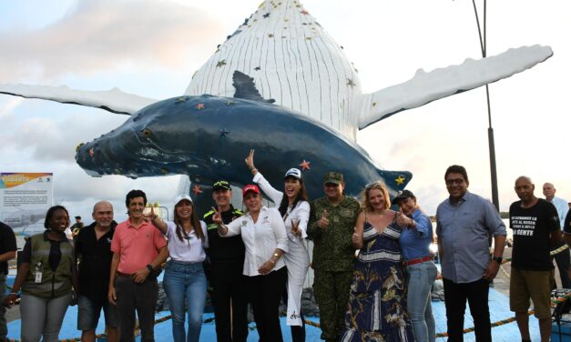 El monumento a las ballenas más grande del mundo está en Buenaventura
