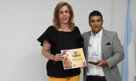 La Gobernadora del Valle recibe premio nacional por gestión turística