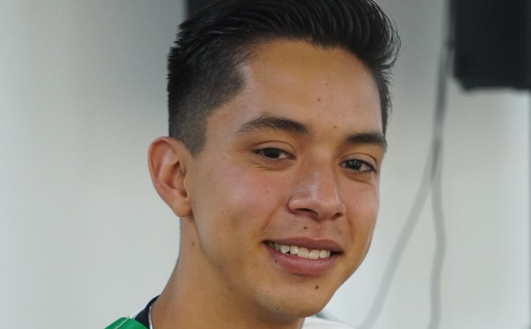 Ángelo Solís, el voluntario mexicano que apoya los Juegos Paranacionales