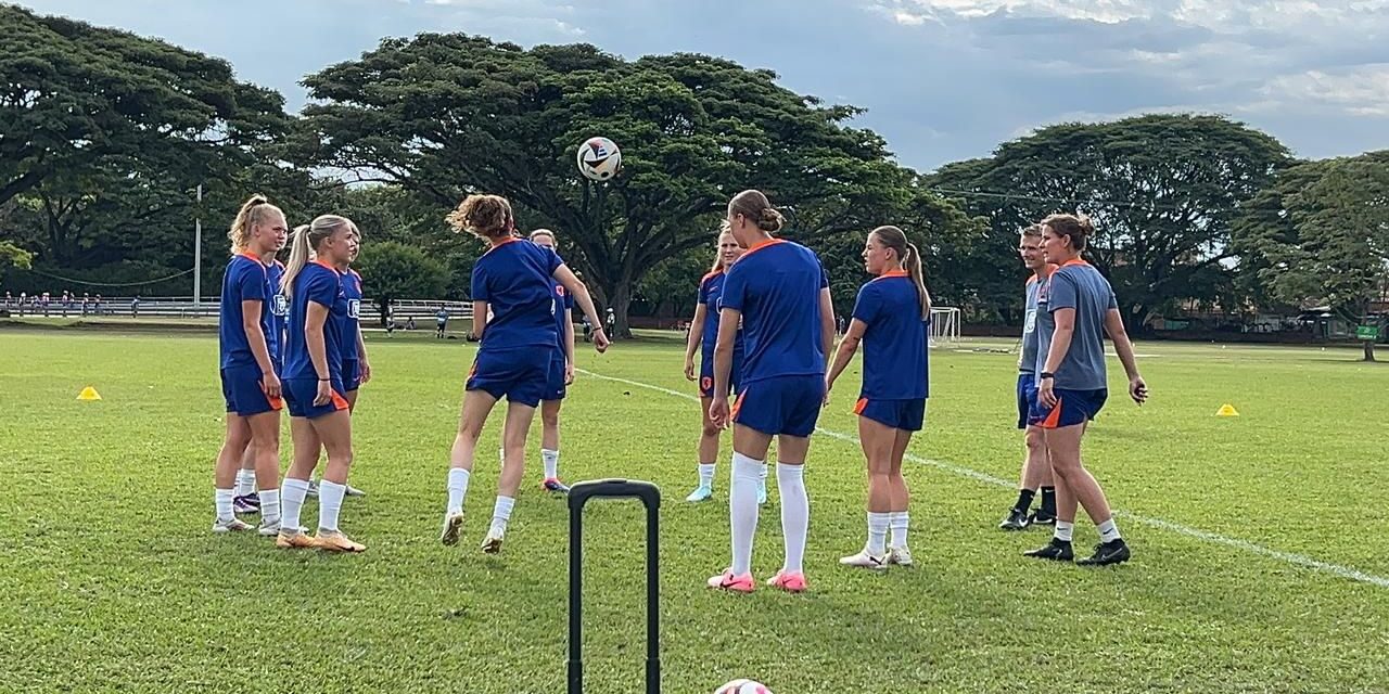 Países Bajos ya entrena en Palmira para el Mundial Femenino Sub-20