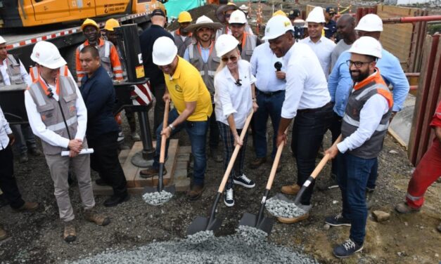 Se colocó la primera piedra del Deprimido de La Versalles, en Palmira