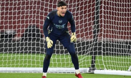 Alexei Rojas renueva con el Arsenal FC hasta 2026