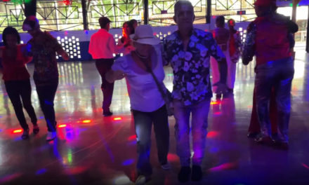 Vuelven los concursos de baile a la Viejoteca del Acuaparque de la Caña
