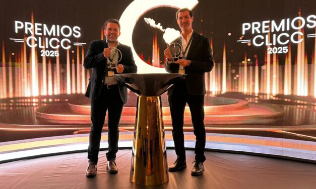 UNICO conquista Latinoamérica: recibió doble galardón en los Premios CLICC