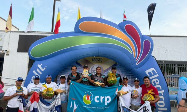 Nadadores infantiles de la CRP, los reyes en el ‘Delfín de Oro’