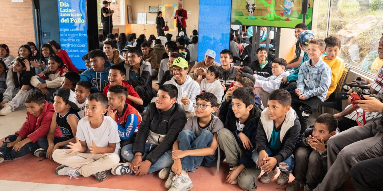 Avicultores colombianos donarán más de 375 mil raciones de pollo a niños