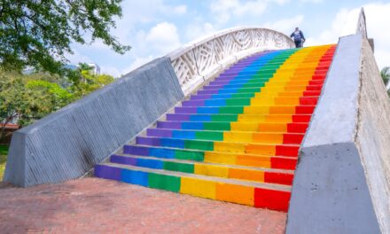 San Valentín se vivió con brochas en mano en el Puente del Arco